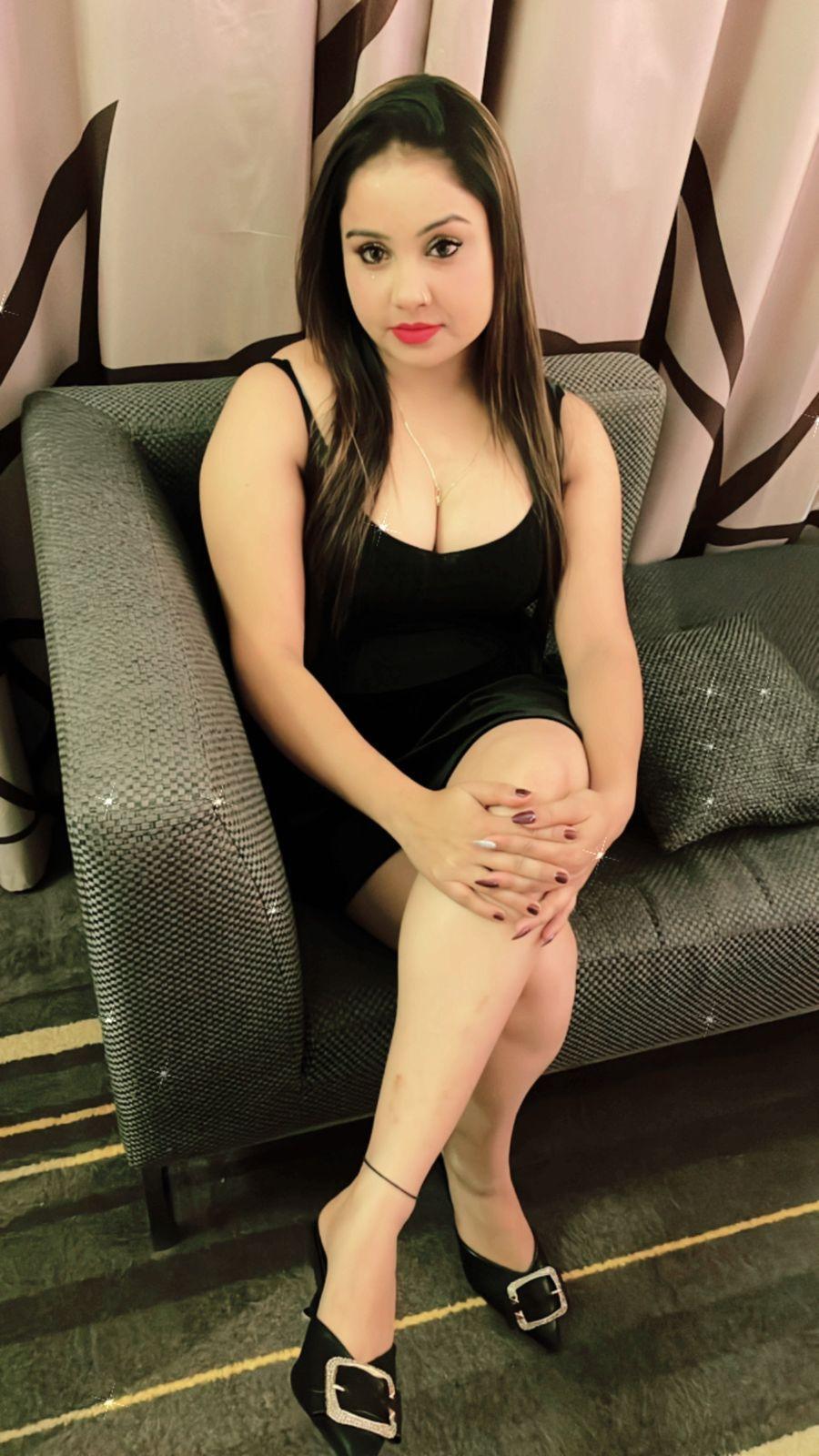 Indore call girl
